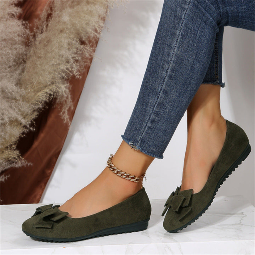 Belle | Women’s Grip Closed Toe Flats | Work