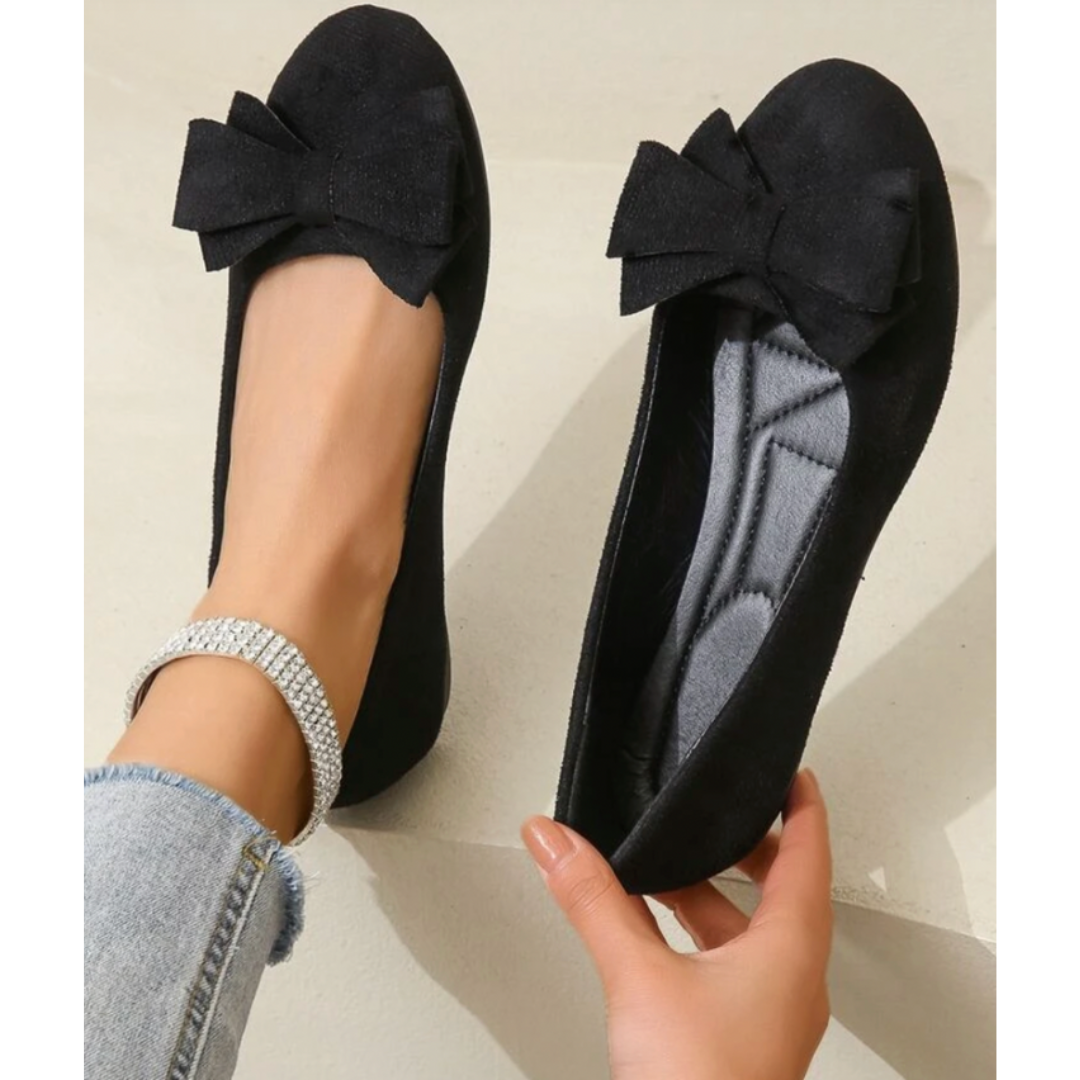 Belle | Women’s Grip Closed Toe Flats | Work